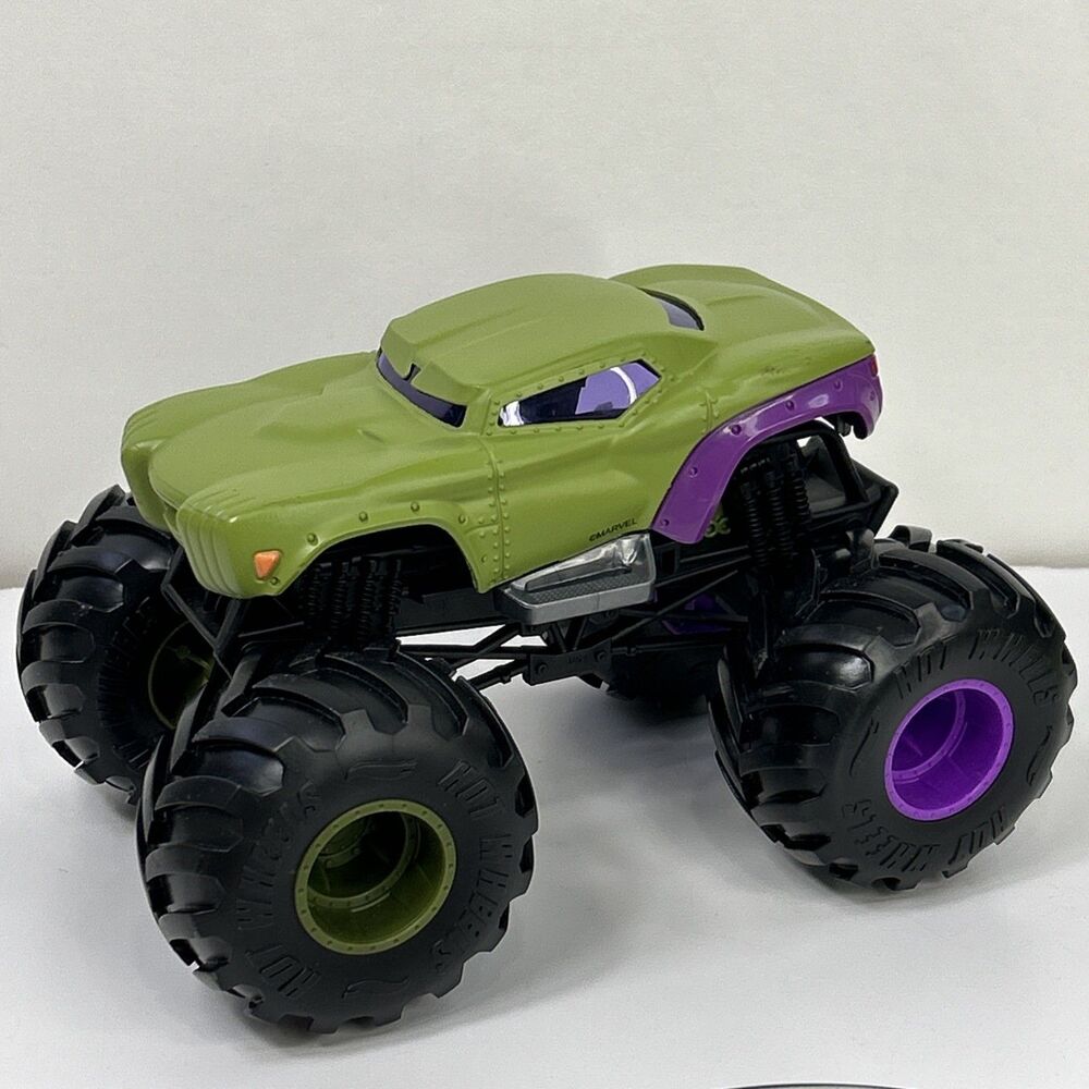 Hot Wheels Monster Truck Jam Incredible Hulk Marvel 1:24 GBV27